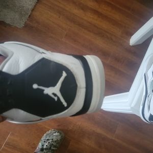 Jordan 4 Military Black